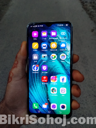 Vivo S1